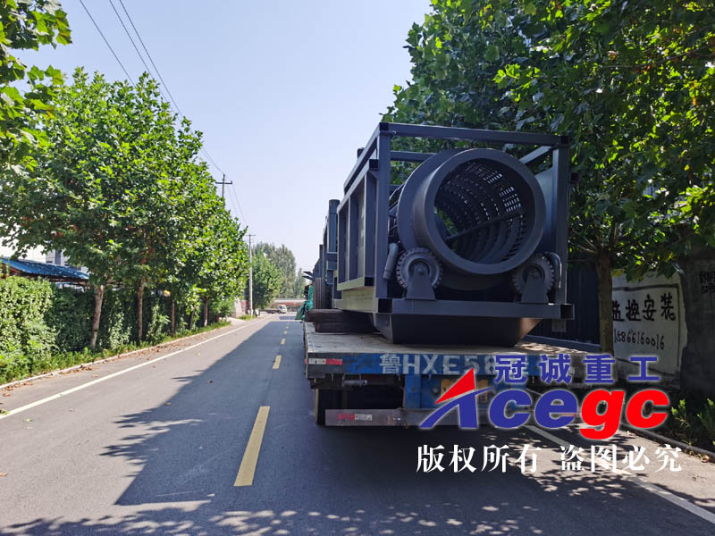 移動(dòng)重選礦機(jī)械